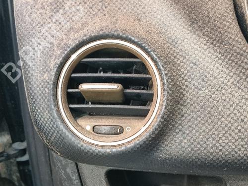 Used Air vent Air vent FIAT BRAVO II (198_) 1.9 D Multijet (198AXB1A) (120 hp) 39077122 39077122