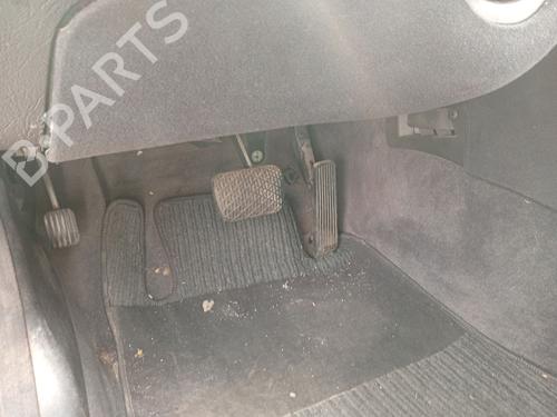clutch-pedal-mercedes-benz-e-class-w210-1995-1996-1997-1998-1999-2000-2001-2002-2003-35901561 main image
