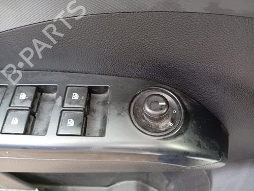 Used Mirror switch CHEVROLET AVEO Hatchback (T300) 1.3 D (95 hp) 32125113