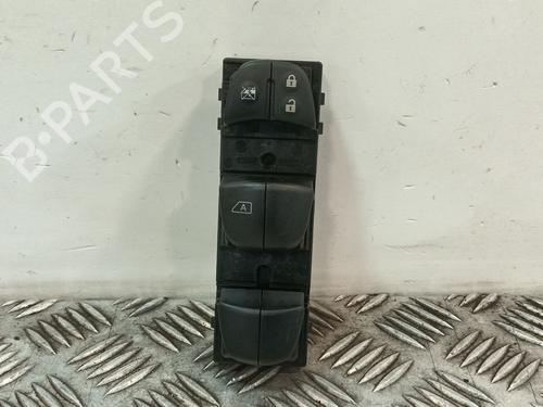 Used Left front window switch Left front window switch NISSAN JUKE (F16_) 1.6 Hybrid (143 hp) 36075034 36075034