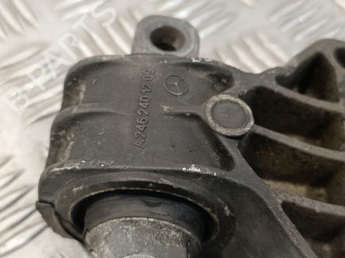 Engine mount MERCEDES-BENZ GLA-CLASS (X156) GLA 180 (156.942) | BP17543791M89 