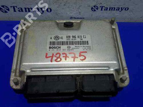 Used Engine control unit (ECU) VW GOLF IV (1J1) 1.9 TDI (115 hp) 4939020