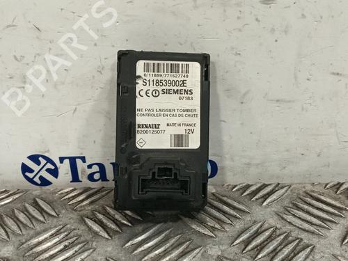 Module électronique RENAULT SCÉNIC II (JM0/1_) 1.5 dCi (JM1F) (86 hp) 31181177