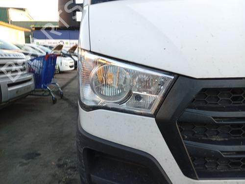 right-headlight-hyundai-h350-van-2015-32271717 main image