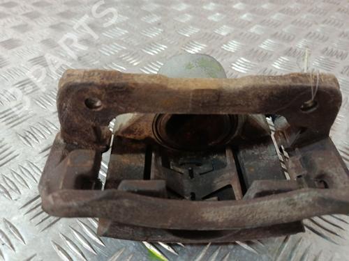Used Right front brake caliper Right front brake caliper HONDA CR-V I (RD) 2.0 16V 4WD (RD1, RD3) (128 hp) 35895890 35895890