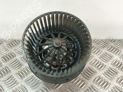 Used Heater blower motor Heater blower motor CITROËN C4 CACTUS 1.2 VTi 82 (82 hp) 34606461 34606461