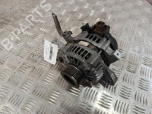 Used Alternator Alternator TOYOTA YARIS (_P9_) 1.33 VVT-i (NSP90_, NSP90R) (99 hp) 39499723 39499723
