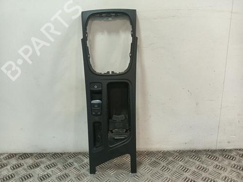 Used Middle console Middle console RENAULT MEGANE IV Hatchback (B9A/M/N_) 1.6 dCi 130 (B9A4) (130 hp) 36304194 36304194
