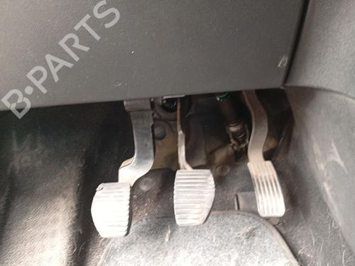 Pedal Pedal 37692826 37692826