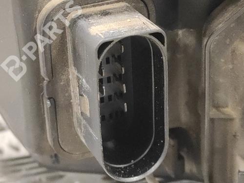 Right headlight FORD FOCUS I (DAW, DBW) 1.8 TDCi | BP11819012C29 