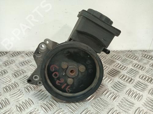 Used Steering pump Steering pump RENAULT LAGUNA I (B56_, 556_) 2.0 (114 hp) 35954469 35954469