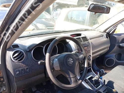 Tableau de bord Tableau de bord SUZUKI GRAND VITARA II (JT, TE, TD) 1.9 DDiS All-wheel Drive (JT419, TD44, JB419WD, JB419XD,... (129 hp) 36410363 36410363