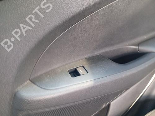 Højre bagtil elrude kontakt Højre bagtil elrude kontakt HYUNDAI TUCSON (TL, TLE) 1.6 GDi (132 hp) 36115189 36115189