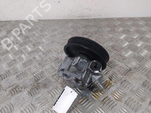 Used Steering pump Steering pump MERCEDES-BENZ C-CLASS (W203) C 220 CDI (203.006, 203.008) (143 hp) 39499709 39499709