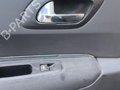Used Rear left interior door handle Rear left interior door handle 39103839 39103839
