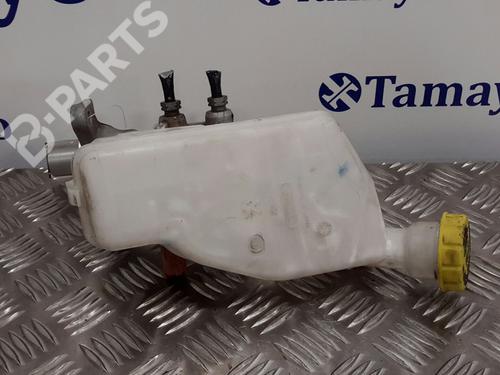 Used Brake master cylinder PEUGEOT 208 I (CA_, CC_) [2012-2020]  7551624