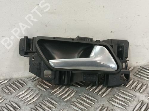 Højre bagtil invendig håndtag Højre bagtil invendig håndtag PEUGEOT 3008 II SUV (MC_, MR_, MJ_, M4_) 1.2 THP/ PureTech 130 (MRHNSM, MRHNSU, MRHNSJ, MRHNYW,... (131 hp) 34618671 34618671