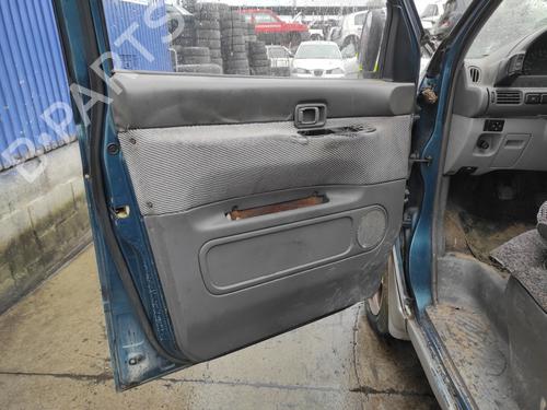 Right front indicator NISSAN SERENA (C23)  | BP21269304C33 