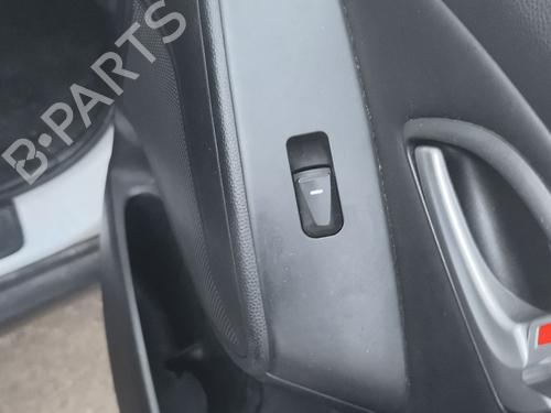 Used Right front window switch Right front window switch HYUNDAI ix35 (LM, EL, ELH) 1.6 (135 hp) 40021359 40021359