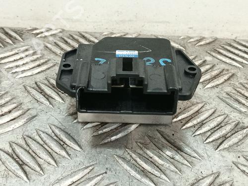 Varmeblæsermodstand Varmeblæsermodstand TOYOTA COROLLA Verso (ZER_, ZZE12_, R1_) [2004-2009] 35791665 35791665