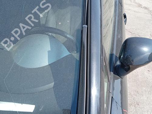 front-windshield-wiper-arm-seat-leon-1p1-2005-2006-2007-2008-2009-2010-2011-2012-2013-36221654 main image