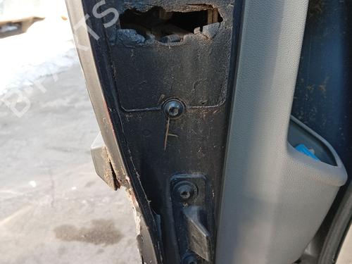 Højre bagtil lås Højre bagtil lås CHRYSLER GRAND VOYAGER V (RT) 2.8 CRD (163 hp) 33756532 33756532