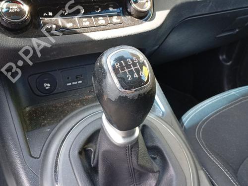 Used Gear lever Gear lever KIA SPORTAGE III (SL) 1.6 GDI (135 hp) 35980703 35980703
