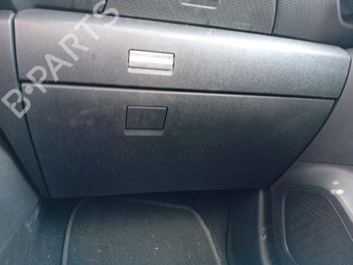 Used Glove box Glove box CITROËN C4 III (BA_, BB_, BC_) 1.2 PureTech 130 (BAHNSA, BAHNSB) (130 hp) 35951741 35951741