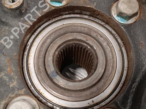 Left rear steering knuckle MITSUBISHI PAJERO III (V7_W, V6_W) 3.2 Di-D (V68W) | BP4739582M27 