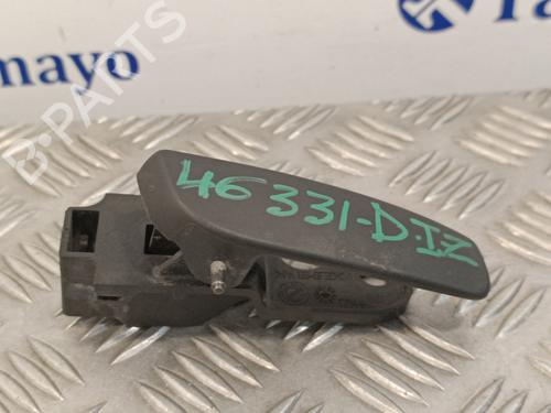 Used Front left interior door handle PEUGEOT BIPPER (AA_) [2008-2025]  17119435