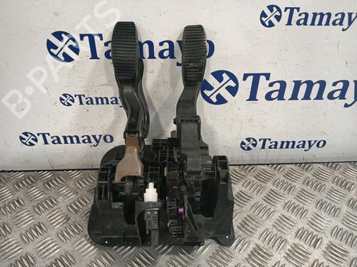 Used Clutch pedal FIAT 500 (312_) [2007-2025]  29938450