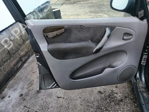 Fuse box CITROËN XSARA PICASSO (N68) 1.6 16V | BP31083708E1 