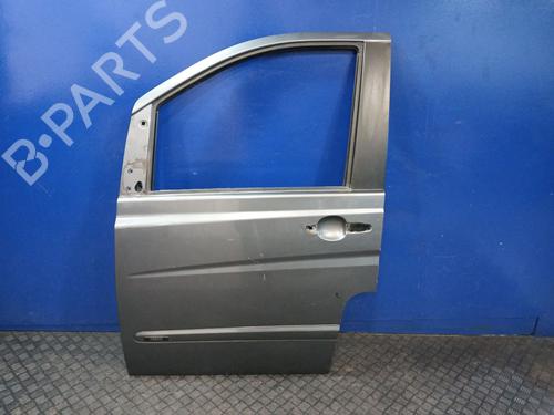 Used Left front door MERCEDES-BENZ VIANO (W639) [2003-2025]  29457197