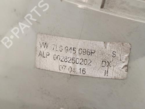 Right taillight VW TOUAREG (7LA, 7L6, 7L7) 2.5 R5 TDI | BP16978422C35 