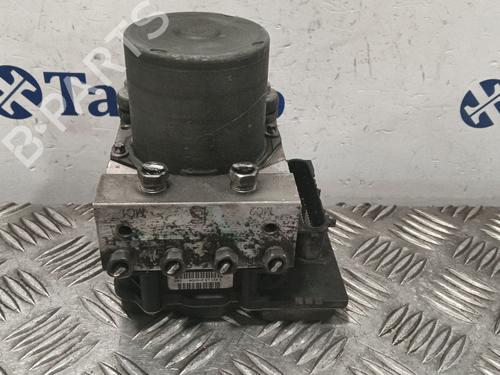 Used ABS pump NISSAN QASHQAI I (J10, NJ10) 2.0 dCi (150 hp) 29812148