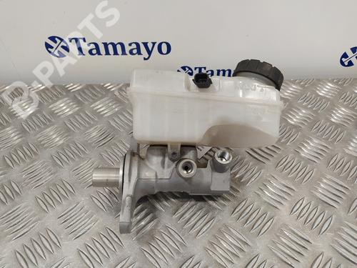 Used Brake master cylinder DACIA SANDERO II 1.5 dCi 75 / Blue dCi 75 (B8JW, B8M4, B8AH, B8M7, B8M6) (75 hp) 10178184