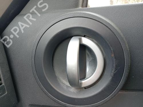 Used Front right interior door handle Front right interior door handle 37494940 37494940