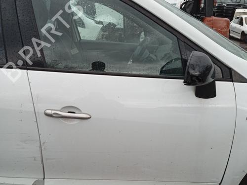 Used Right front door Right front door 31754001 31754001