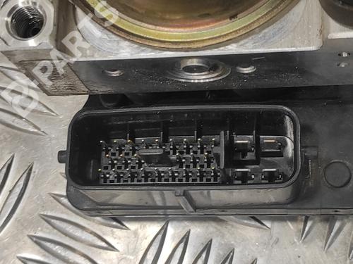 ABS pump SUZUKI GRAND VITARA I Open Off-Road Vehicle (GT)  | BP9818993M43 