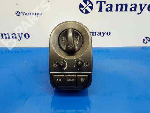 Commande de phare JAGUAR X-TYPE I (X400) 2.0 D (130 hp) 6101075