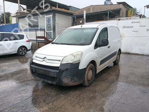 Left headlight CITROËN BERLINGO Box Body/MPV (B9) 1.6 HDi 75 | BP31952760C28