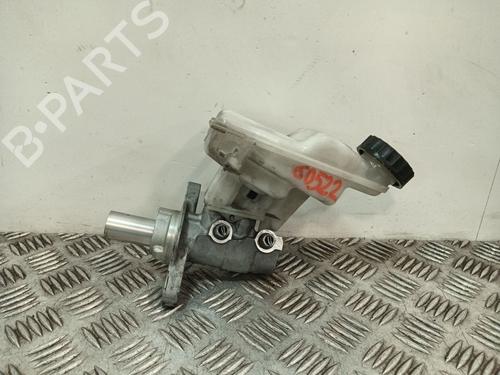 Used Brake master cylinder Brake master cylinder PEUGEOT 3008 II SUV (MC_, MR_, MJ_, M4_) 1.2 THP/ PureTech 130 (MRHNSM, MRHNSU, MRHNSJ, MRHNYW,... (131 hp) 35751525 35751525