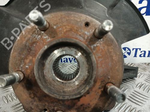Right front steering knuckle KIA SPORTAGE SUV (K00) 2.0 TD 4WD | BP31082644M26 