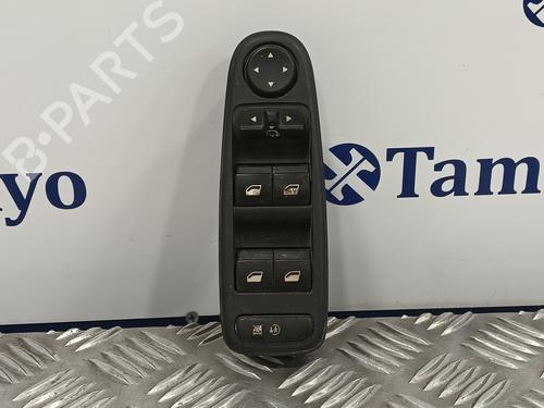Used Left front window switch CITROËN C4 Grand Picasso I (UA_) [2006-2013]  13754916