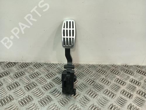 pedal-renault-megane-iv-hatchback-b9amn_-2015-34099784 main image