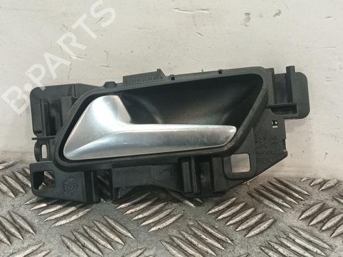 Venstre bagtil invendig håndtag Venstre bagtil invendig håndtag OPEL CROSSLAND X / CROSSLAND (P17, P2QO) 1.2 (75) (110 hp) 36779500 36779500