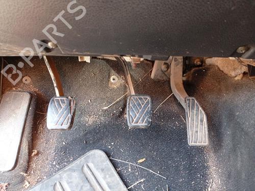 Pedal Pedal SUZUKI GRAND VITARA II (JT, TE, TD) 1.9 DDiS All-wheel Drive (JT419, TD44, JB419WD, JB419XD,... (129 hp) 36406723 36406723