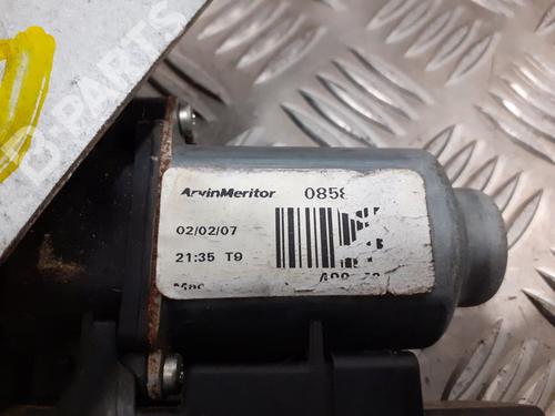 Front left window mechanism RENAULT CLIO III (BR0/1, CR0/1) 1.5 dCi (BR17, CR17) | BP8301890C22 