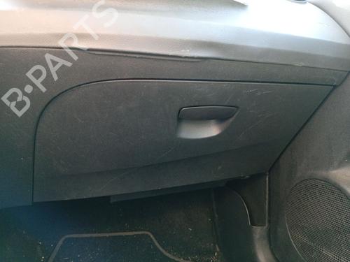 Used Glove box Glove box RENAULT CLIO I (B/C57_, 5/357_) 1.2 (B/C/S577) (54 hp) 34396786 34396786