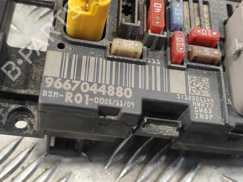 Fuse box CITROËN C4 Grand Picasso I (UA_) 2.0 HDi 138 | BP19664514E1 